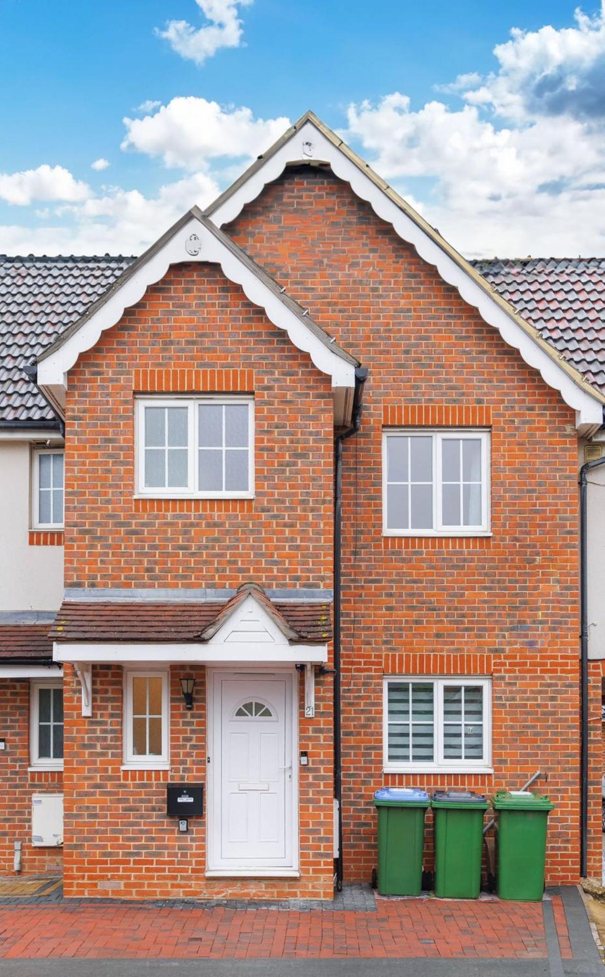 Stylish 3 Bedroom And Free Parking Thamesmead  Buitenkant foto